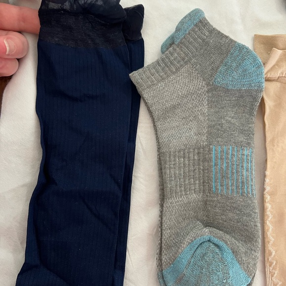 Assorted Men's Socks Collection - Picture 14 of 14